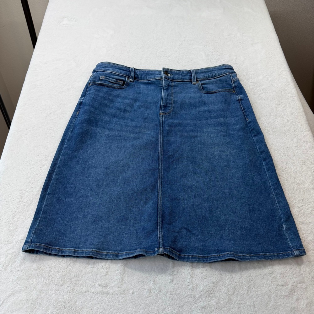 Liz Claiborne Denim A-Line Skirt Womens 12 Blue Good Stretch Medium Wash